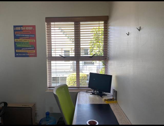 65M² OFFICE TO LET IN TOKAI